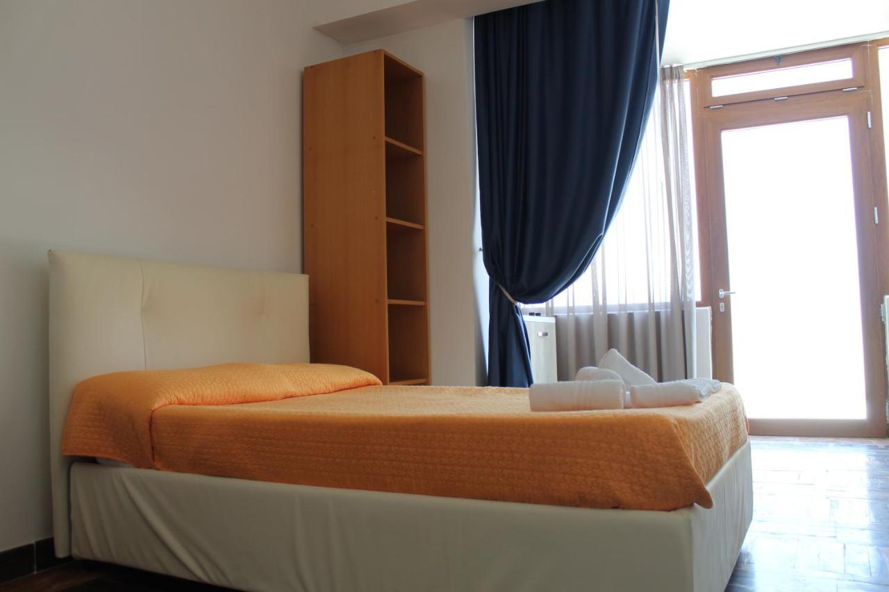 B&B Palazzo Manfredi Vieste, Fronte Mare Con Parcheggio מראה חיצוני תמונה